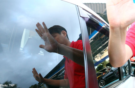 Name: 20131031_robbed_TNP.jpg
Views: 53
Size: 26.1 KB Name: 20131031_robbed_TNP.jpg
Views: 53
Size: 26.1 KB