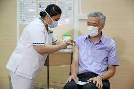 PM Lee receives Covid-19 vaccine as Singapore starts nationwide vaccination  drive1 - SingHealth