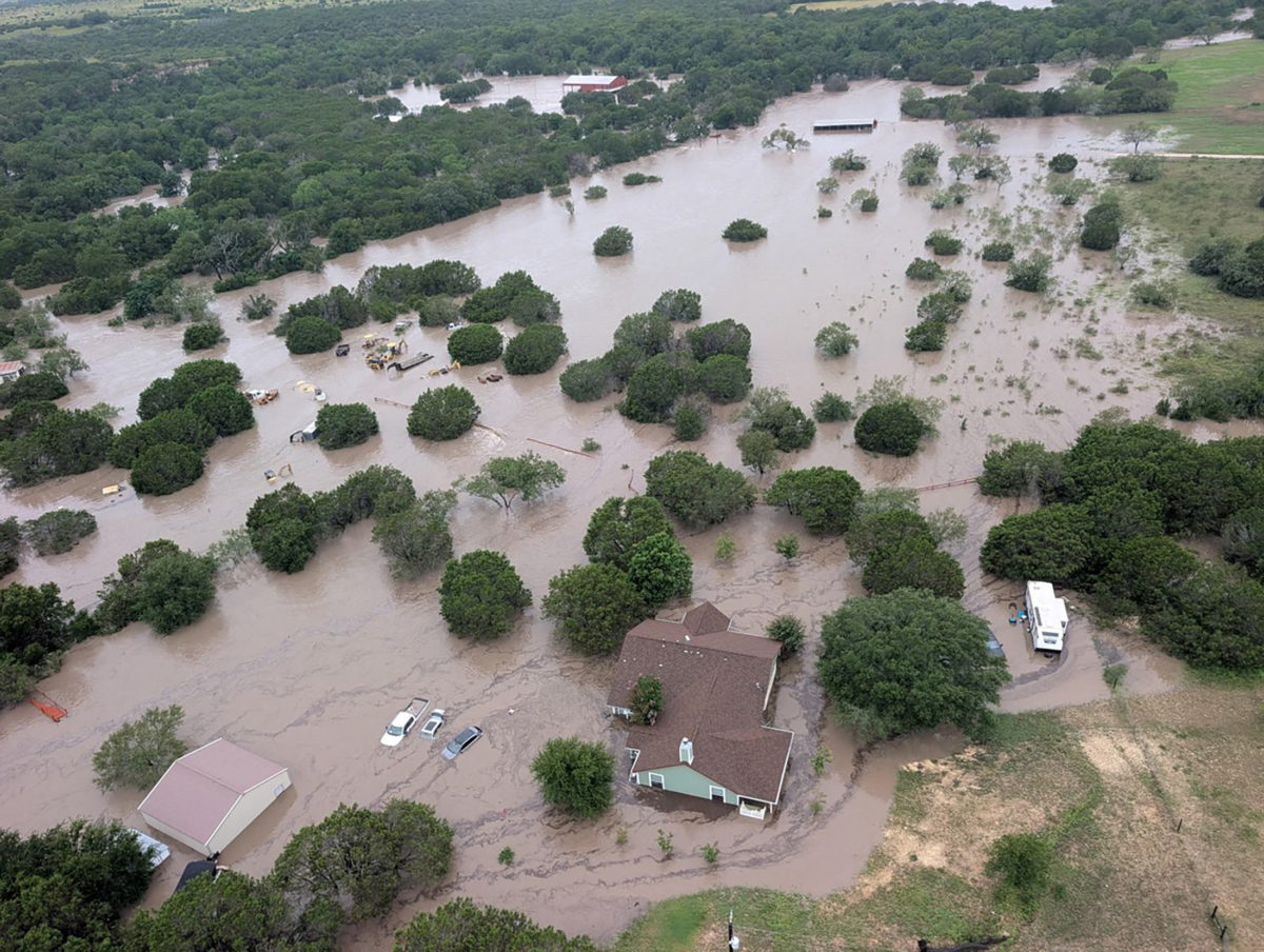 2025-07-06T101040Z_250900339_RC2FGFA6R252_RTRMADP_3_USA-WEATHER-TEXAS-FLOODING-1200x904.jpg