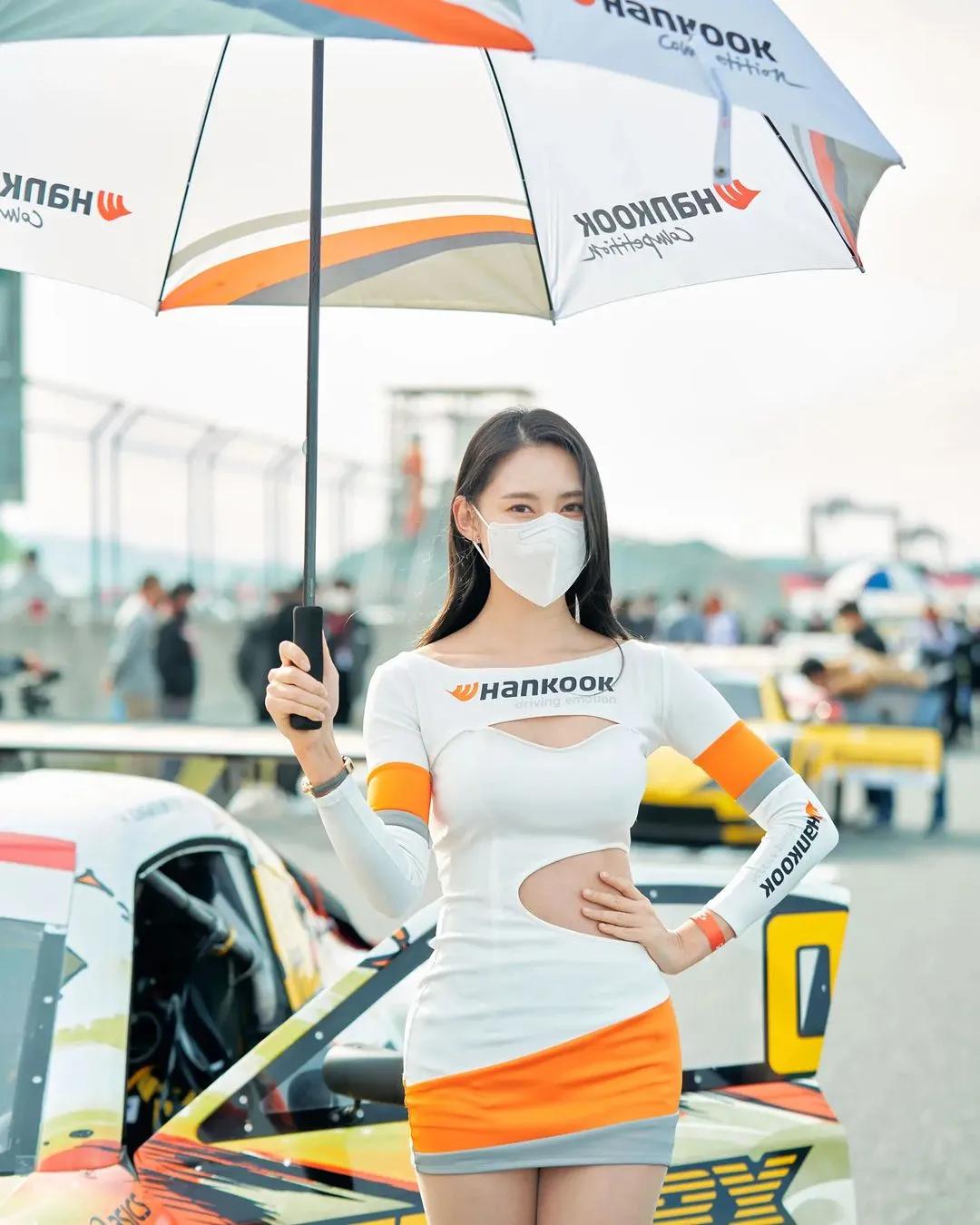 27776e986e16418b9813f3874f39dcc0.jpg