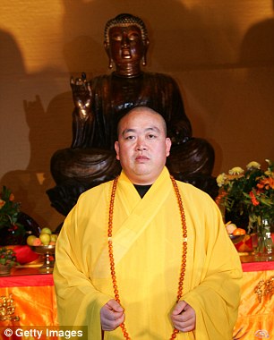 2B14C75900000578-3184621-Claim_The_controversial_CEO_monk_Shi_Yongxin_who_heads_the_Shaol-m-10...jpg