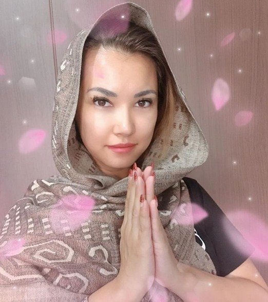 31766-maria-ozawa-ucapkan-selamat-berpuasa-untuk-netizen-indonesia-instagram.jpg