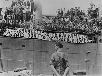 A_refugee_ship_caught_by_the_British._.png