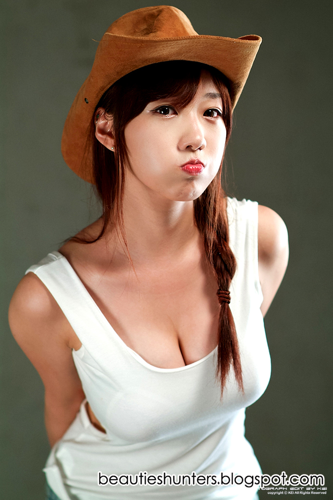 BeautiesHuntersSoYeonYangV03.jpg