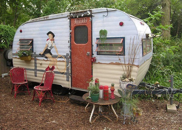 c94eb947c8502aa62e45ae09376cdc34--camping-trailers-travel-trailers.jpg