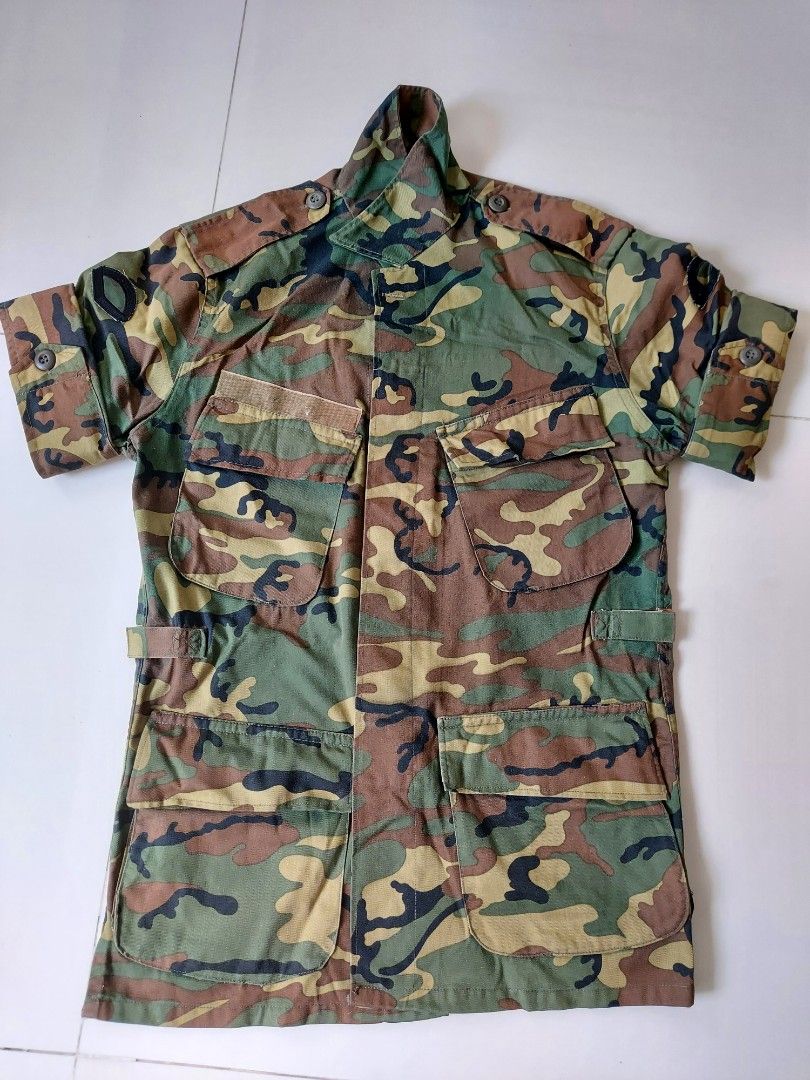 cd_vintage_saf_army_uniform_1723101344_4fdf4e9f_progressive.jpg