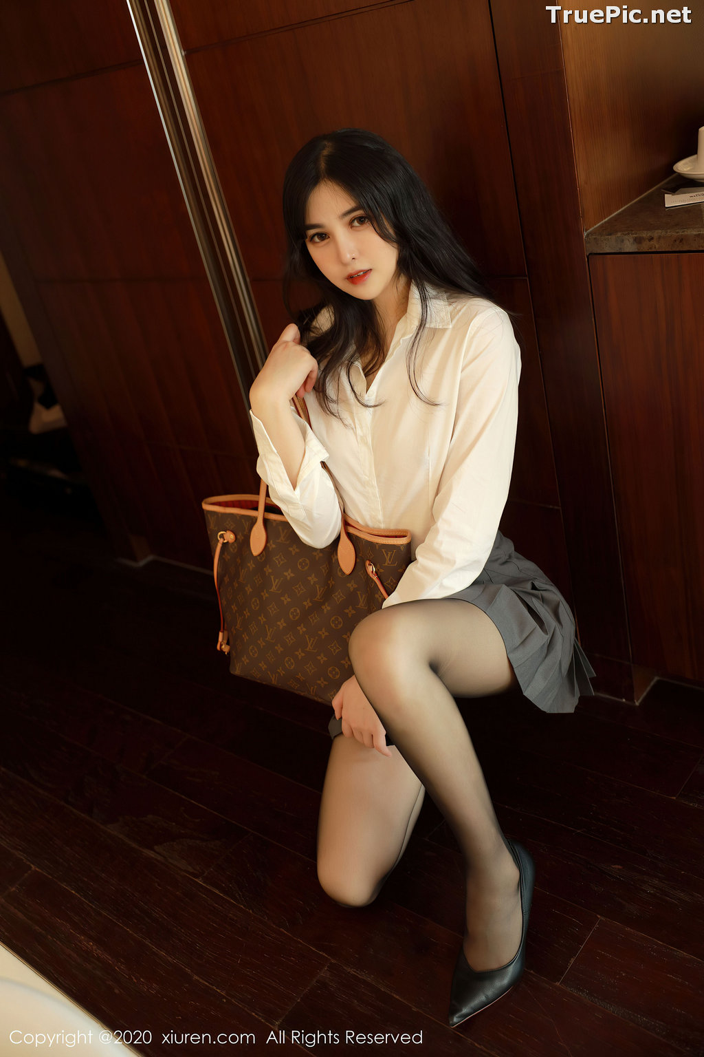 Chinese-Model-Han-Jingan-XIUREN-No-2330-TruePic.net (5).jpg