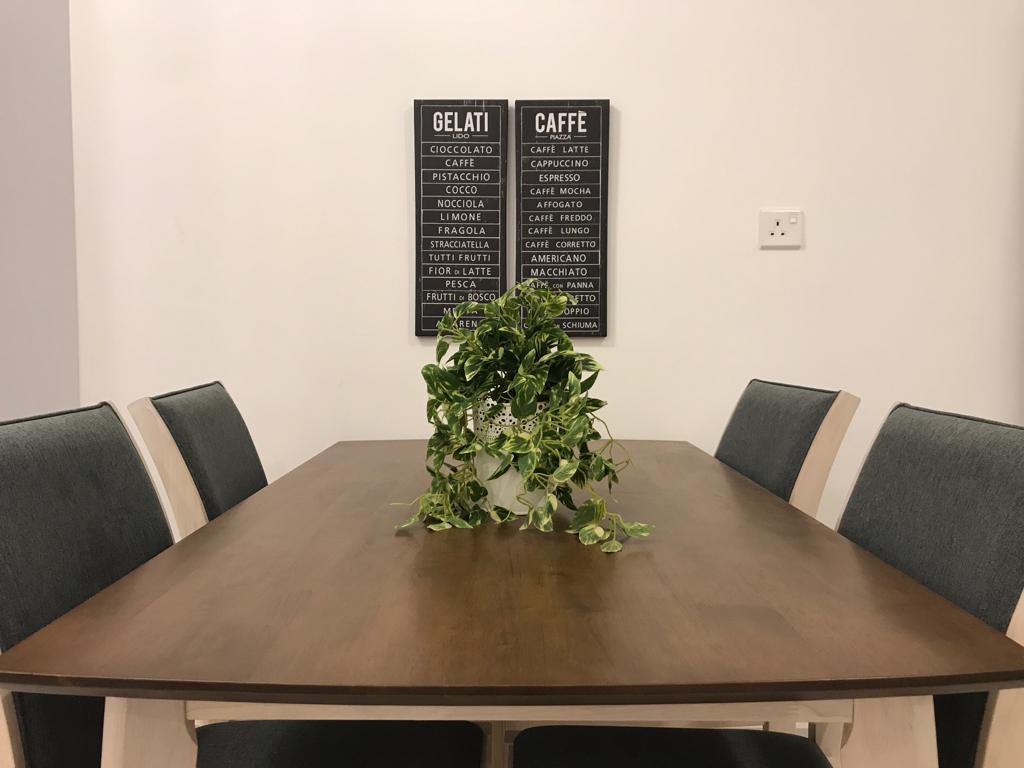 dining table.jpg