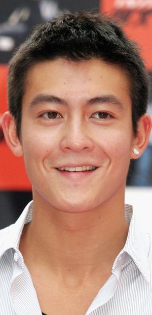 edisonchen-initiald-1.jpg
