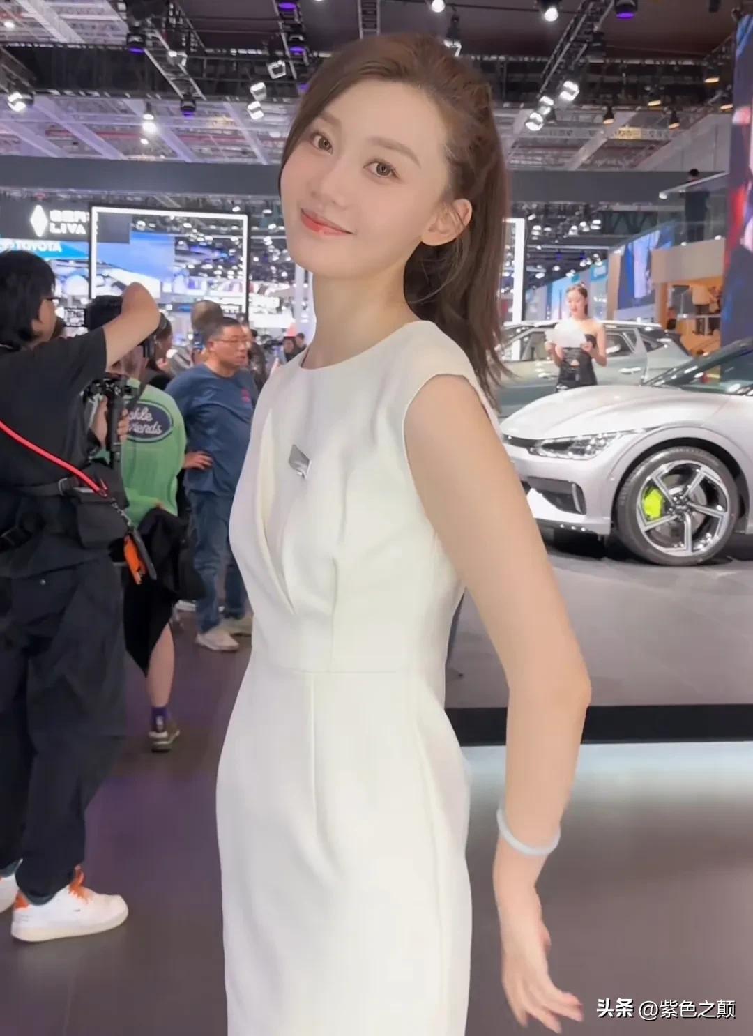 fcc6681c2e864646bc137a312bbf61a3.jpg