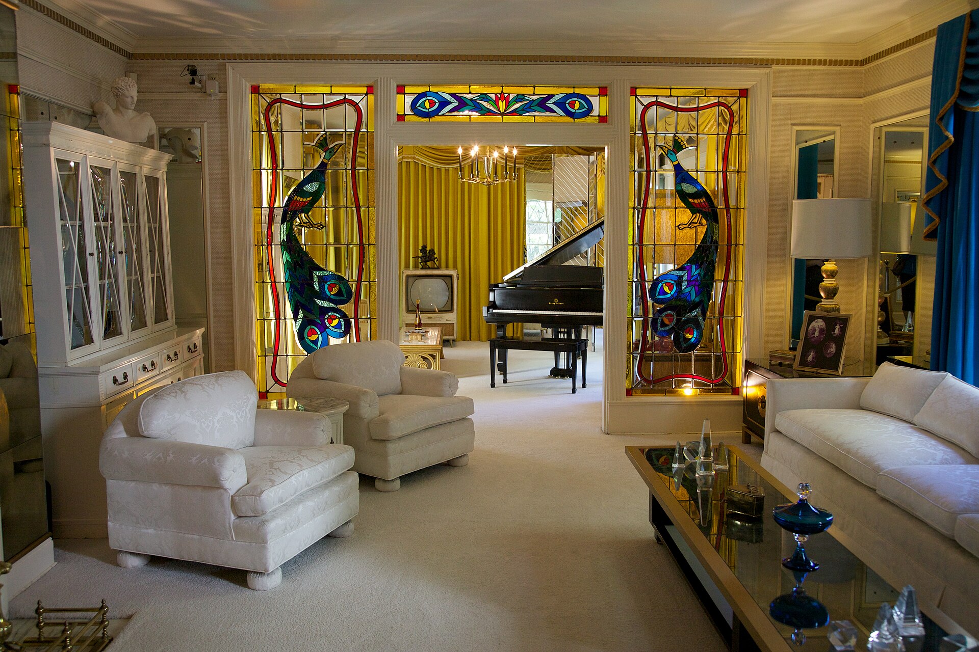 Graceland_Living_Room.jpg