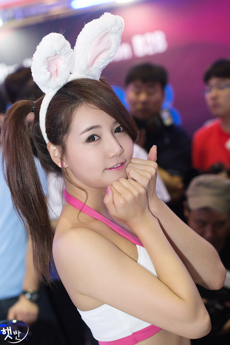 Han Ga Eun At SAS-2011-44.jpg
