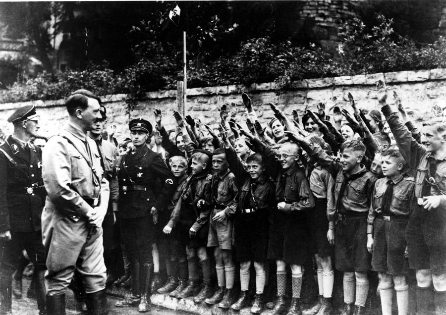 hitleryouth2.png