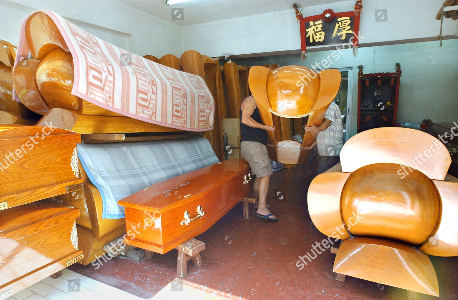 hong-kong-crematorium-woes-hong-kong-hong-kong-china-shutterstock-editorial-7112897a.jpg