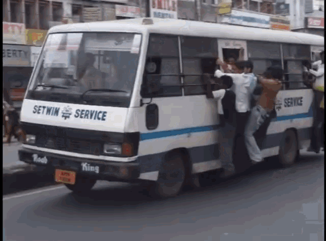 india-overload.gif