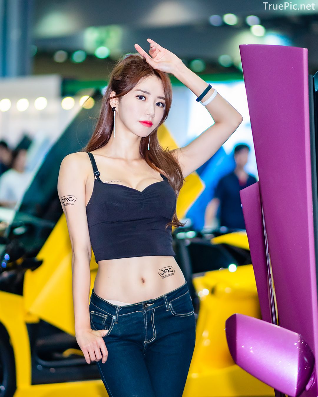 Korean Racing Model - Im Sola - Seoul Auto Salon 2019 (8).jpg