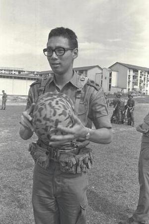 lee-hsien-loong-at-taman-jurong-camp-1973 (1).jpg