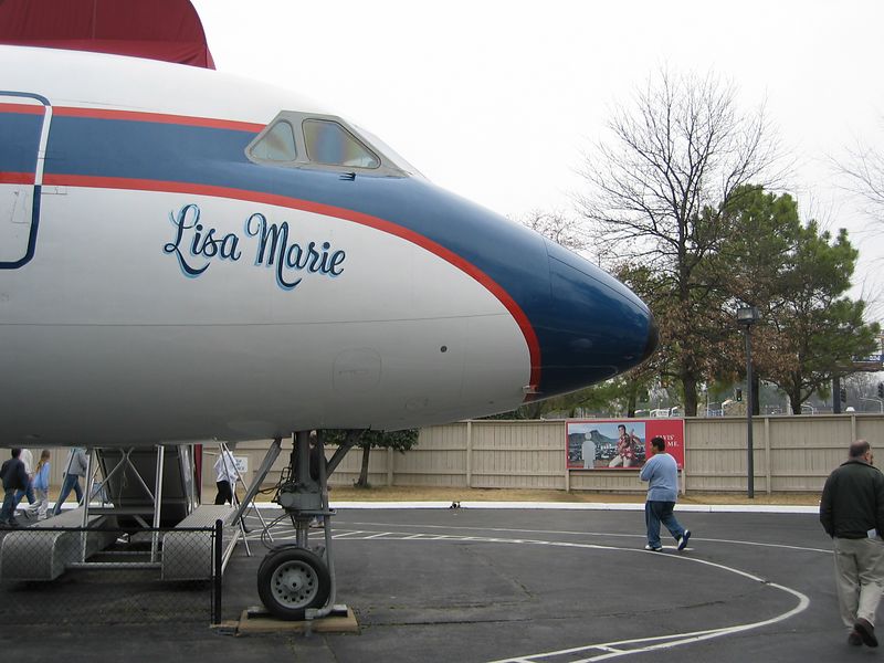 Lisa_marie_plane.jpg