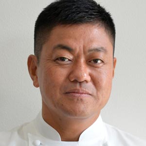 NARISAWA-ASIA-2017-CHEF.jpg