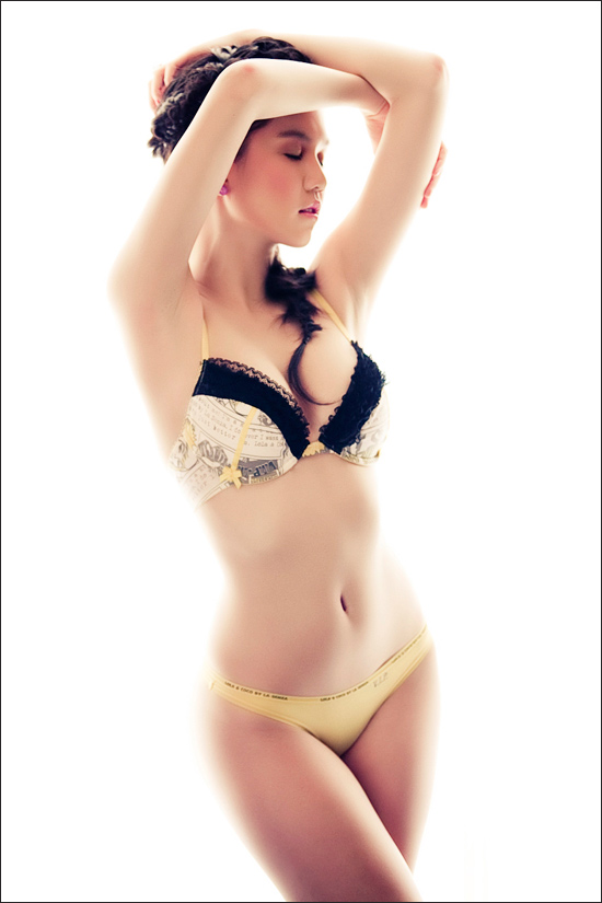 Ngoc Trinh5-3.jpg