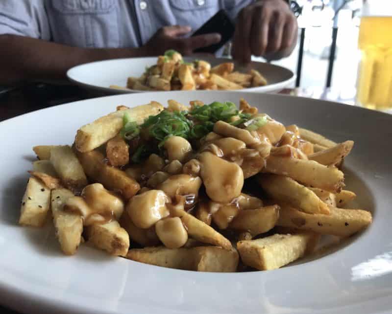 poutine-1-e1572956348117.jpg