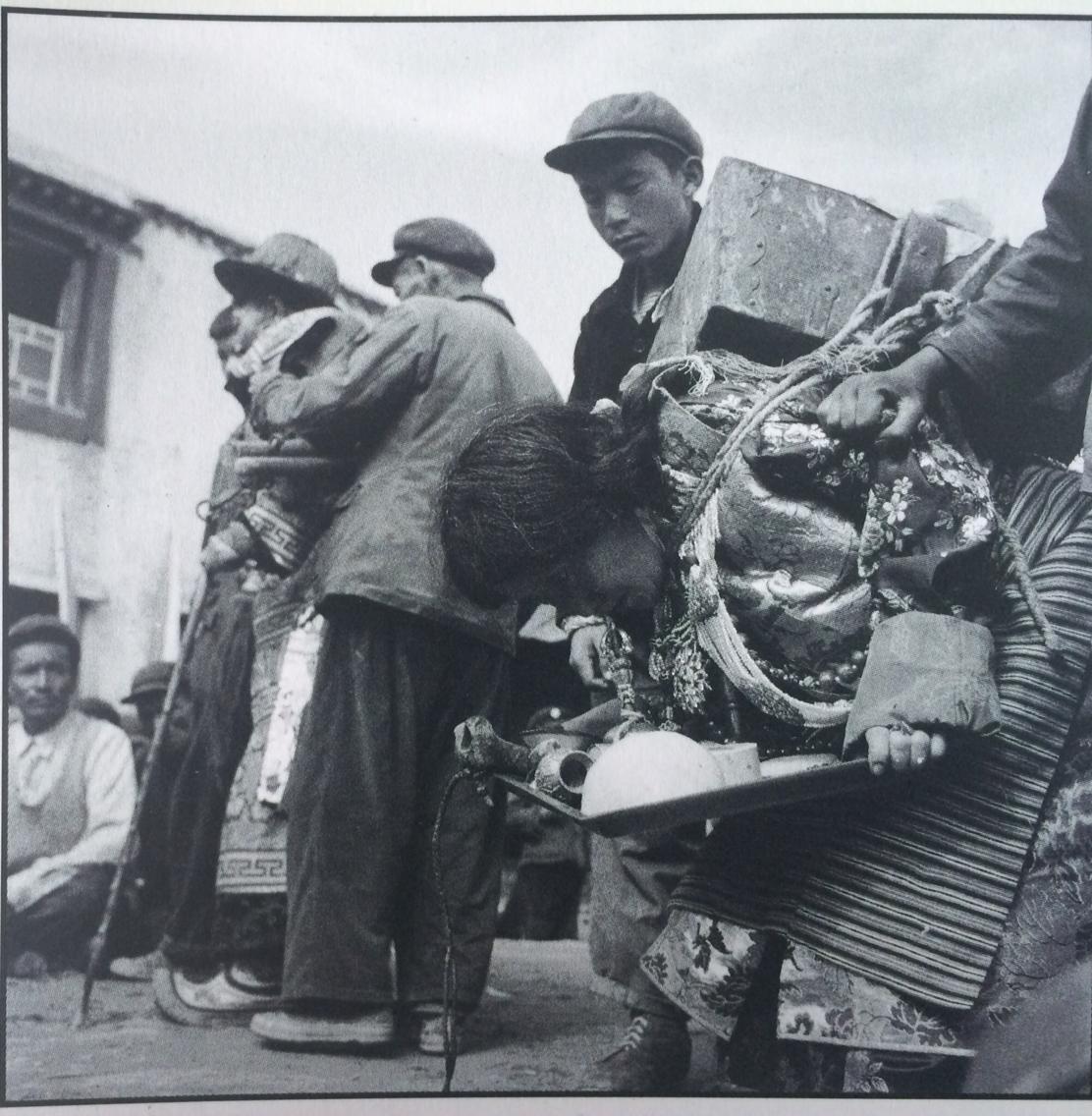 Sampho_and_his_wife_during_the_Cultural_Revolution.jpg