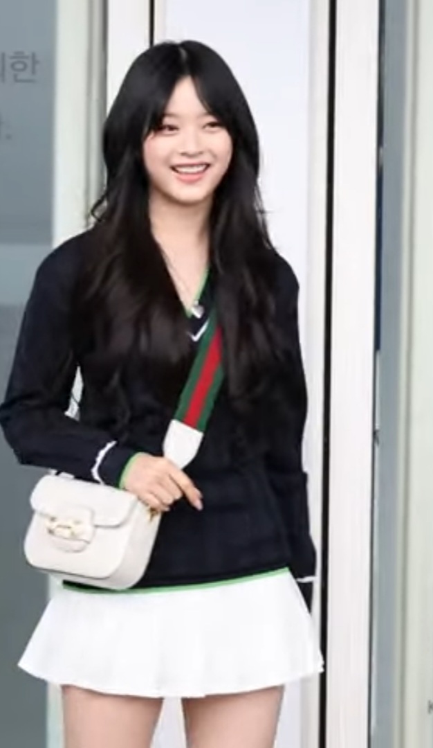 Screenshot_20240420_010416_YouTube.jpg