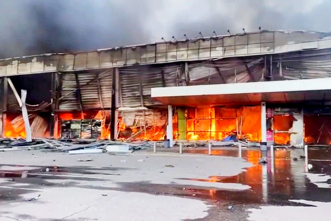 shoping mall.jpg