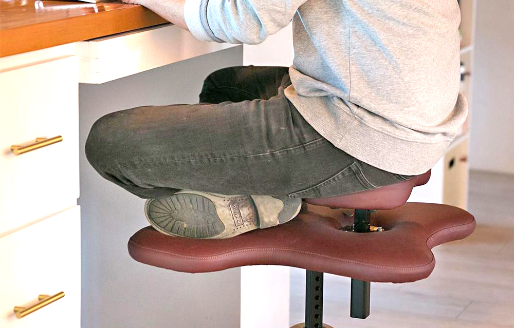 soul-seat-cross-legged-office-chair-1581088845.jpg