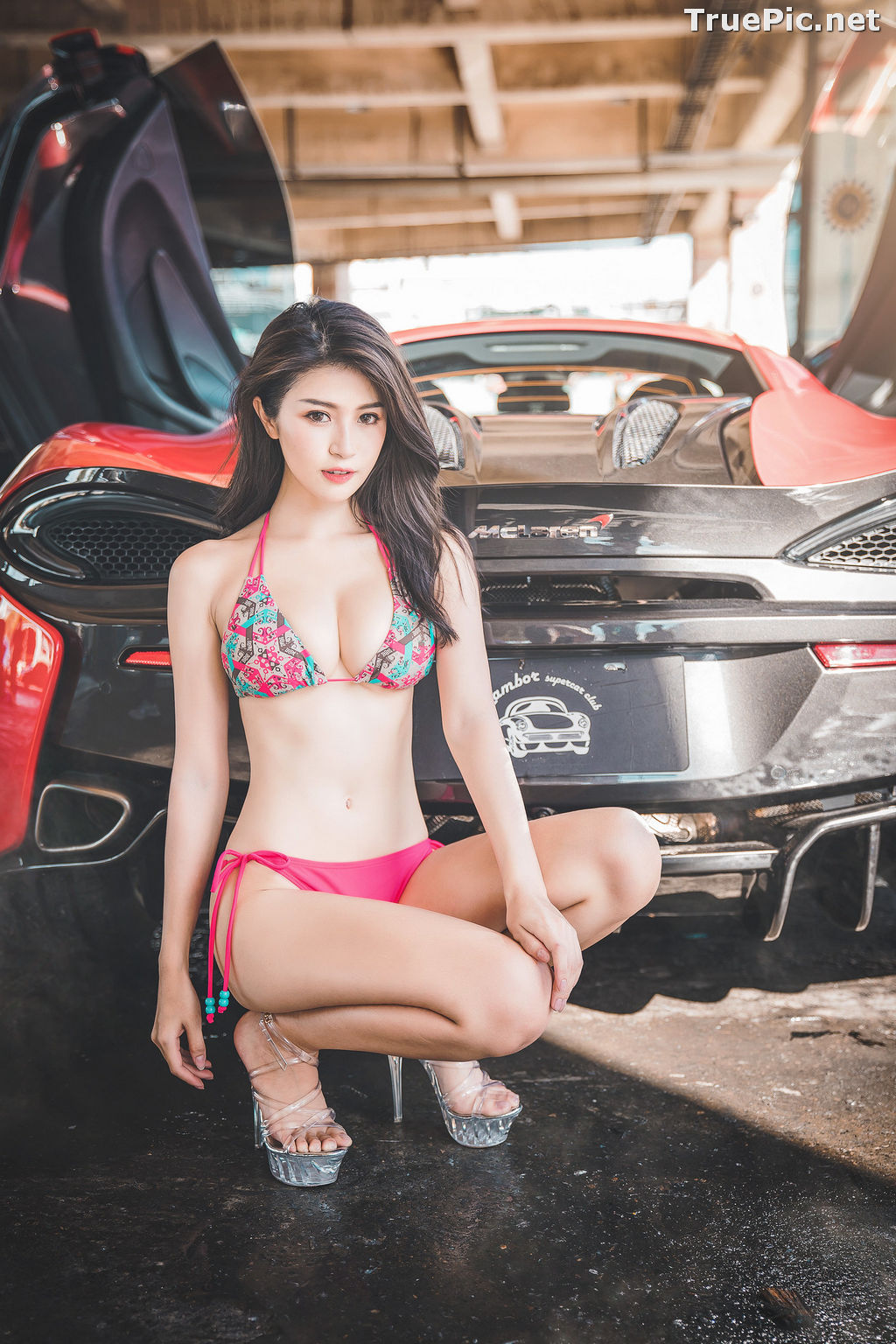 Taiwanese-Model-Femi-Sexy-Beautiful-Girl-and-Supercars-TruePic.net (16).jpg