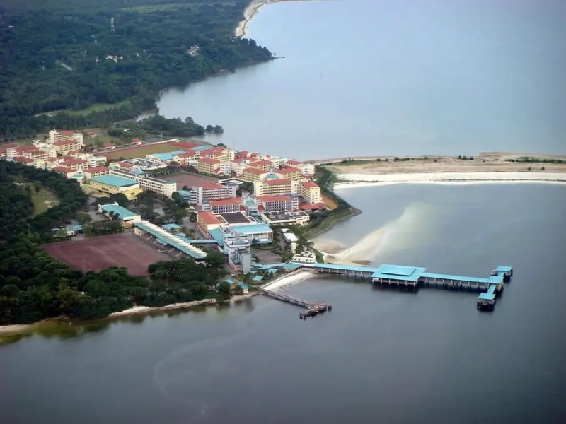 tekong.jpg