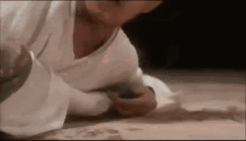 tenor.gif