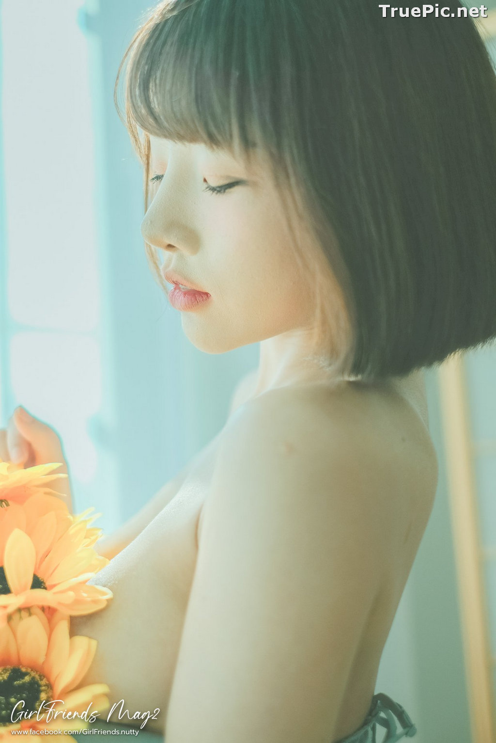 Thailand-Model-Ar-Yumi-Sun-Flower-and-Light-Blue-Lingerie-TruePic.net (13).jpg