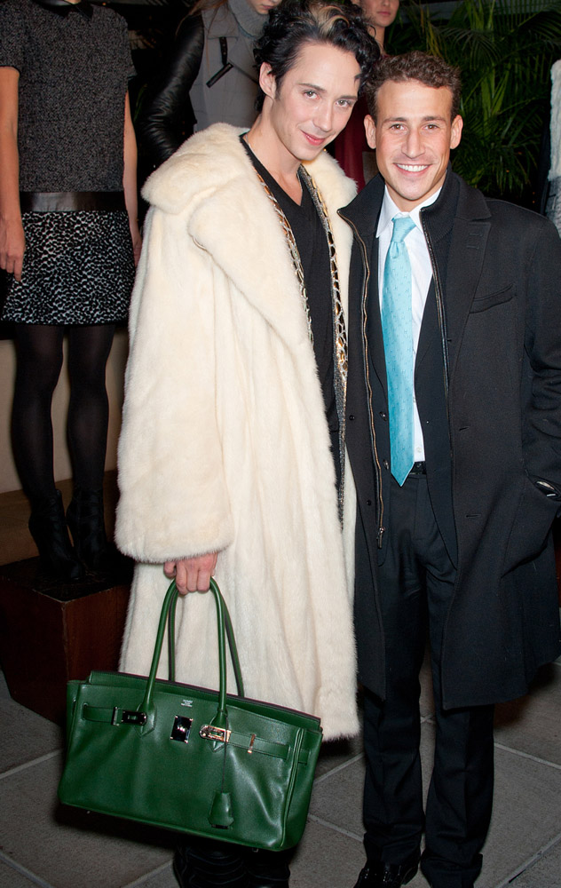 The-Many-Bags-of-Accessory-Loving-Male-Celebrities-23.jpg