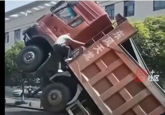 truck1-2.jpg