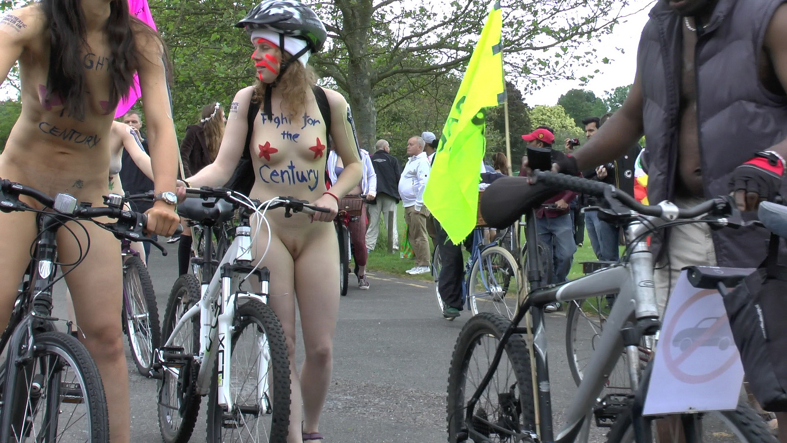 world-naked-bike-ride68.jpg