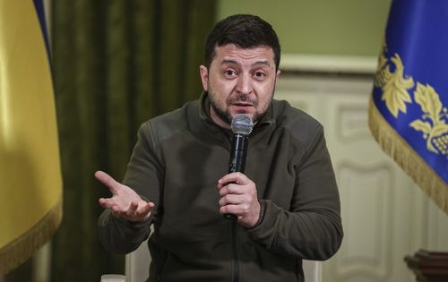zelensky-speaking-getty.jpg