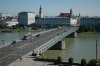 linzer_nibelungenbrucke_bridge_over_the_danube_river_linz_austria_photo_wikipedia.jpg