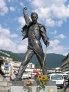 Statue_of_Freddie_Mercury_in_Montreux_2005-07-15.jpg